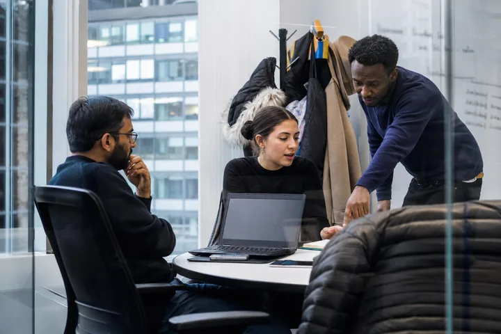 Experts and investors in a working session